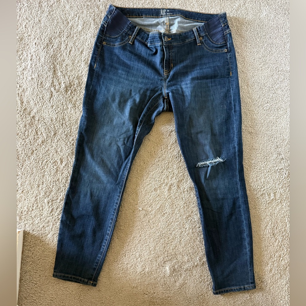 Gap Maternity Distressed Skinny Jeans Size 32R